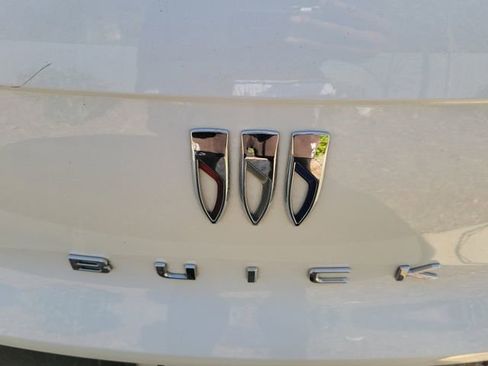 Used 2024 Buick Envista Sport Touring w/ Convenience I Package image 5