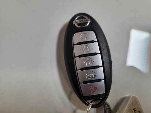 Used 2021 Nissan Sentra SV image 32