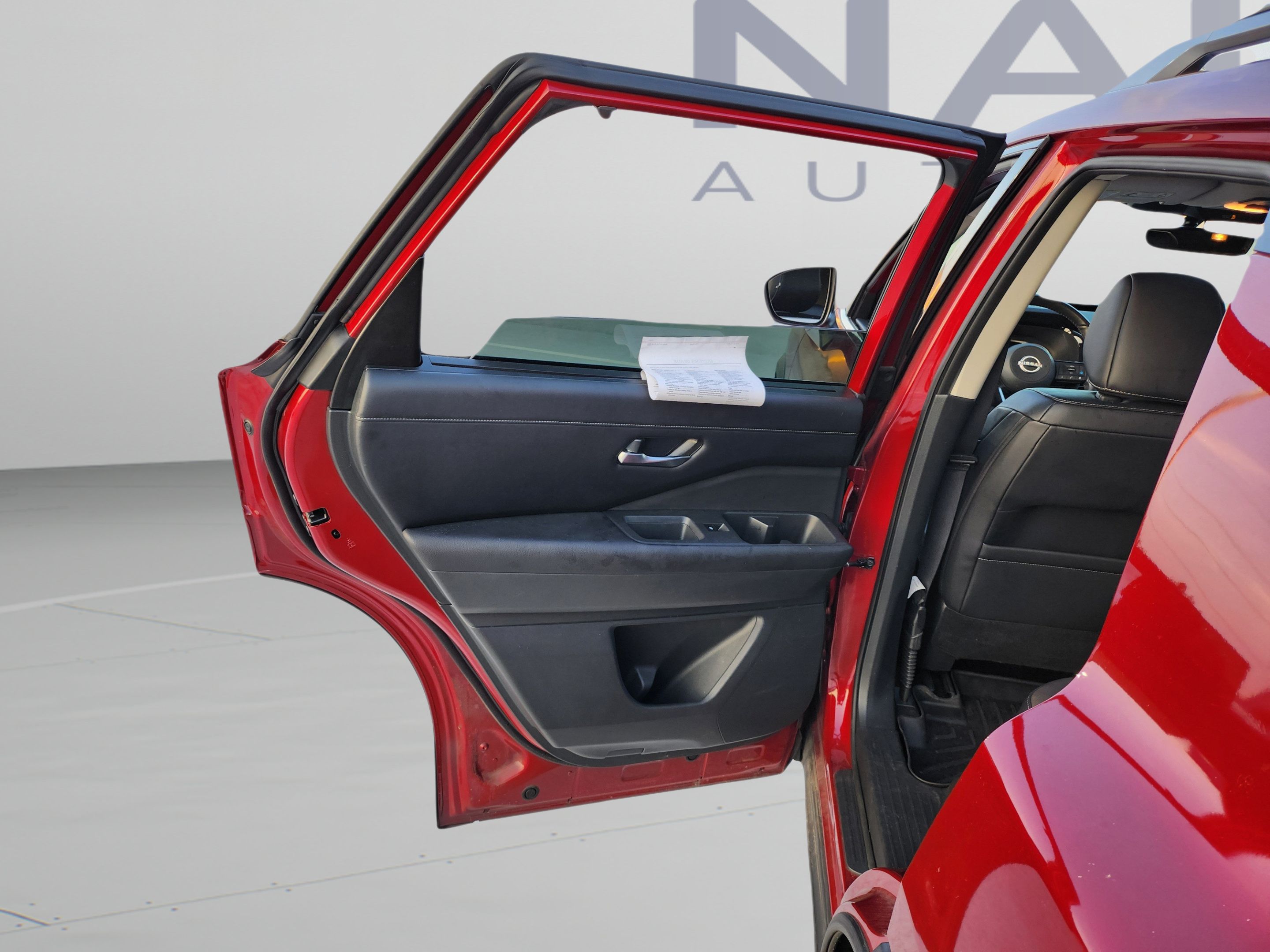 Used 2024 Nissan Pathfinder SL w/ SL Premium Package FWD image 19