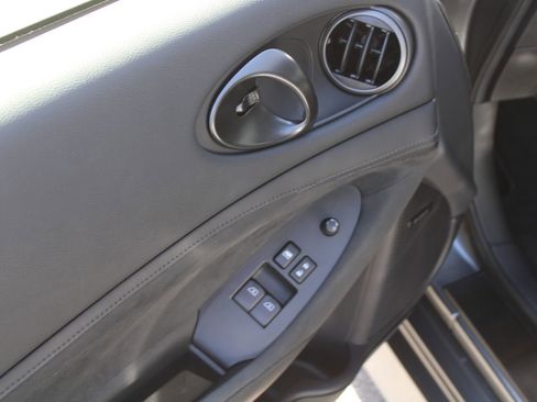 Used 2024 Nissan Z Performance w/ Floor Mat Package image 18