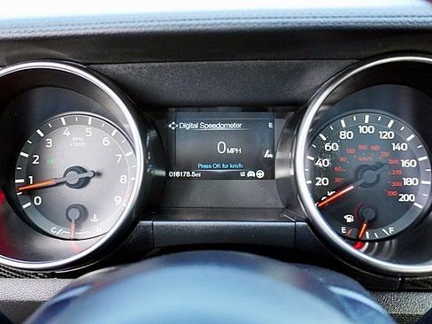 Used 2020 Ford Mustang Shelby GT350 w/ Technology Package RWD image 35