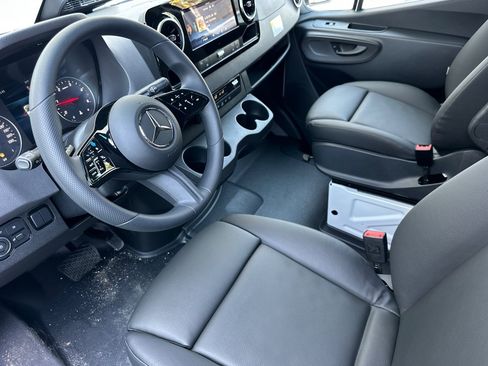 New 2025 Mercedes-Benz Sprinter 2500 image 8
