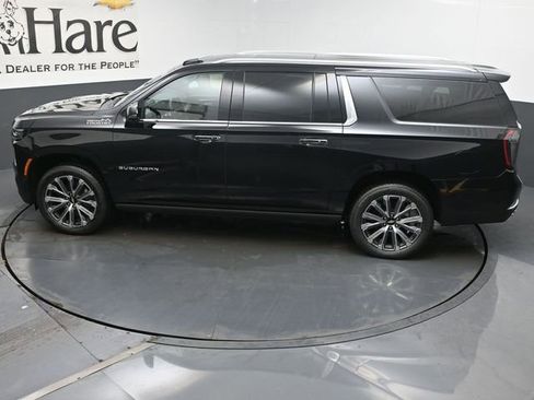 New 2026 Chevrolet Suburban High Country AWD/4WD image 22