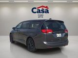 Used 2020 Chrysler Pacifica Touring w/ S Appearance Package image 4