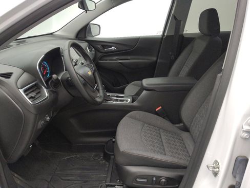 Used 2024 Chevrolet Equinox LT w/ LPO, Floor Liner Package image 17