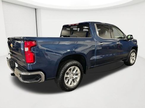 Used 2022 Chevrolet Silverado 1500 LTZ w/ LTZ Premium Package AWD/4WD image 5
