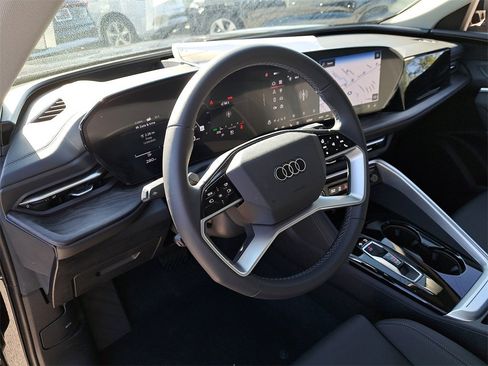 New 2025 Audi Q5 Premium Plus image 7