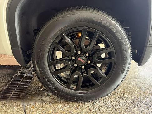 Certified 2021 GMC Sierra 1500 Elevation AWD/4WD image 10