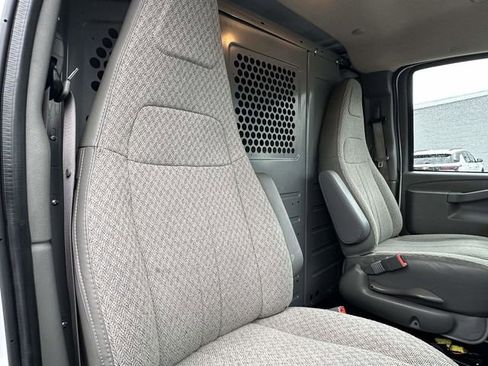 Used 2023 Chevrolet Express 2500 w/ Driver Convenience Package image 16