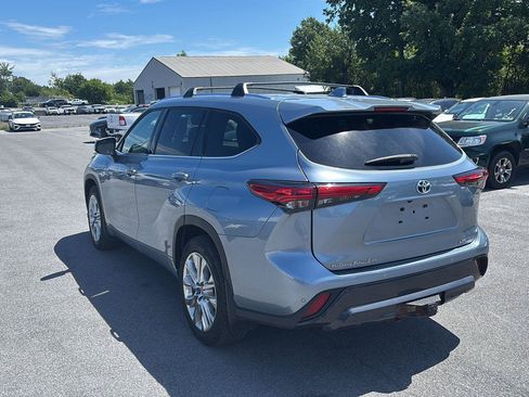 Used 2021 Toyota Highlander Limited AWD/4WD image 5