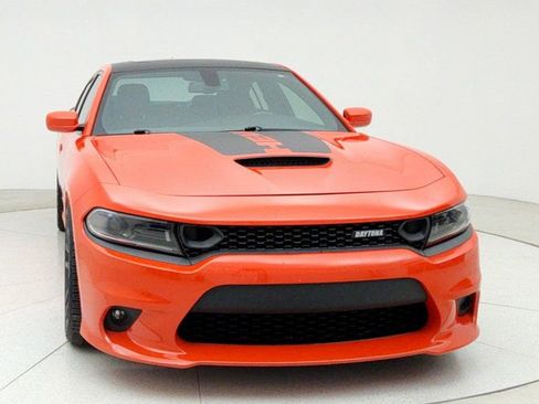 Used 2022 Dodge Charger Scat Pack w/ Daytona Edition Group image 2