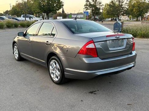 Used 2010 Ford Fusion SE image 6