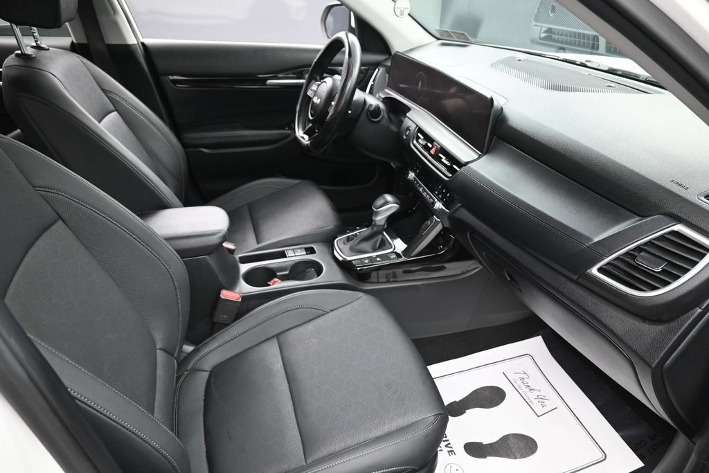 Used 2024 Kia Seltos SX AWD/4WD image 37