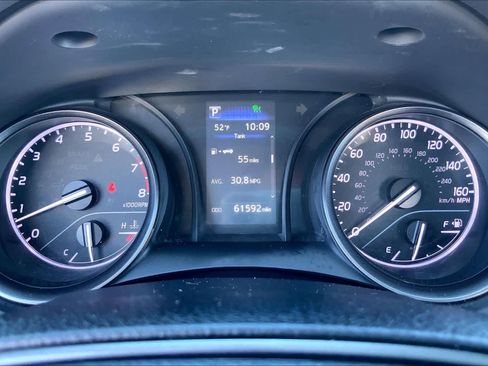 Used 2023 Toyota Camry SE image 24