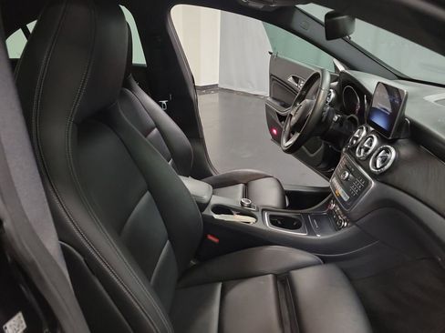Used 2018 Mercedes-Benz CLA 250 image 21