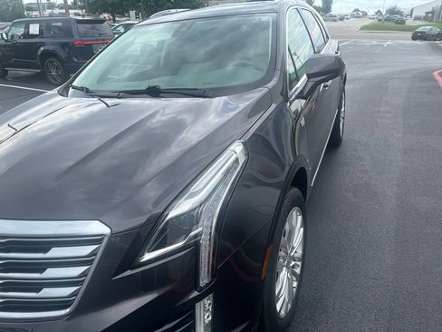 Used 2017 Cadillac XT5 Premium Luxury FWD image 8
