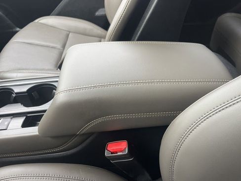 Used 2025 Lincoln Corsair Grand Touring w/ Equipment Group 301A image 38