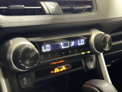 Used 2024 Toyota RAV4 XLE FWD image 16