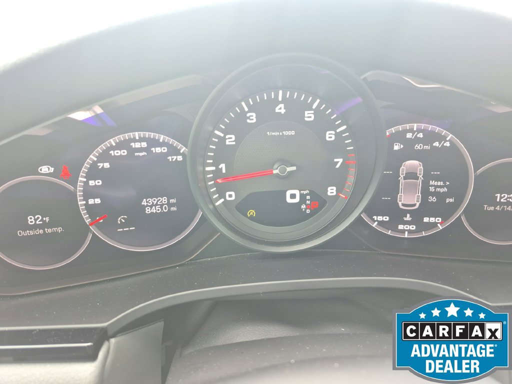 Used 2022 Porsche Cayenne Platinum Edition AWD/4WD image 15