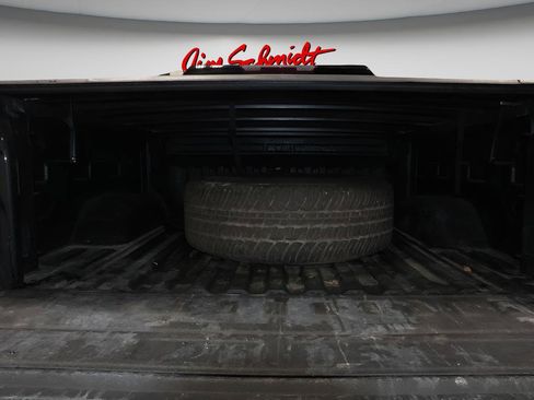 Used 2022 Chevrolet Silverado 2500 LT w/ Convenience Package image 32