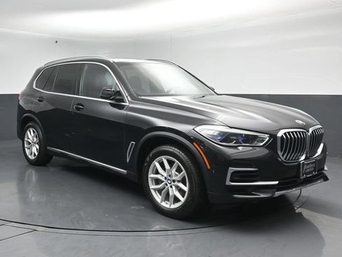 Used 2023 BMW X5 xDrive40i w/ Executive Package AWD/4WD image 1