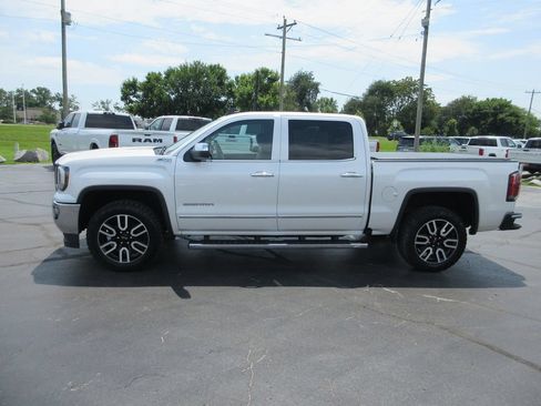 Used 2017 GMC Sierra 1500 SLT w/ SLT Premium Package AWD/4WD image 11