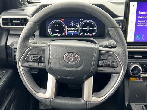 New 2026 Toyota 4Runner 4WD image 13