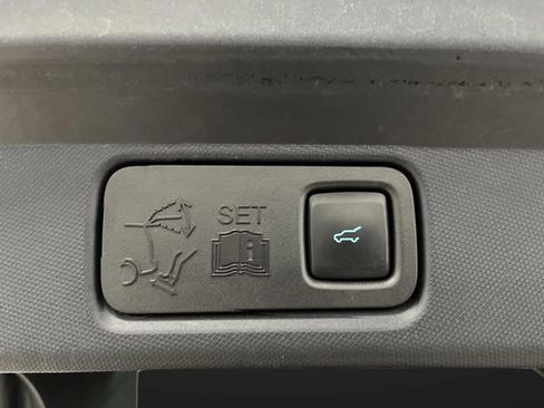 Used 2023 Ford Mustang Mach-E Premium image 17