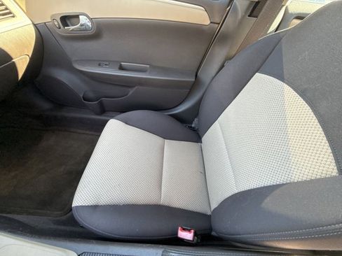 Used 2010 Chevrolet Malibu Hybrid image 21