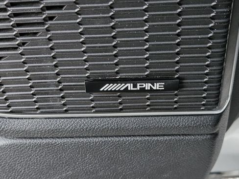 Used 2022 Jeep Grand Cherokee Limited image 27