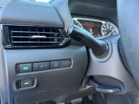 Used 2023 Nissan Sentra SV image 16