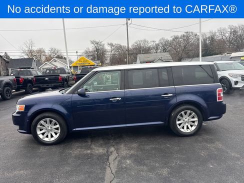Used 2011 Ford Flex SEL w/ Rapid Spec Order Code image 2