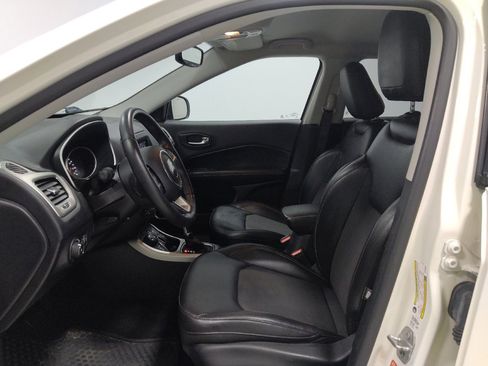 Used 2019 Jeep Compass Latitude w/ Popular Equipment Group AWD/4WD image 17