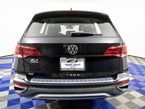 Used 2023 Volkswagen Taos SE image 5