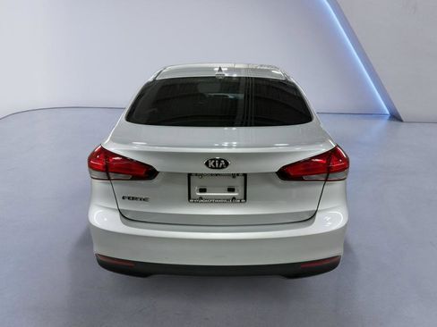 Used 2018 Kia Forte LX w/ LX Popular Package FWD image 3