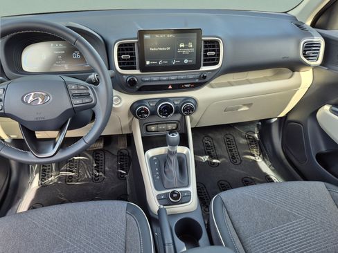 New 2026 Hyundai Venue SEL FWD image 12