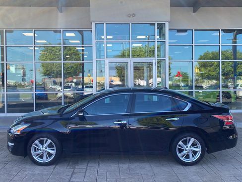 Used 2014 Nissan Altima 2.5 SL FWD image 4