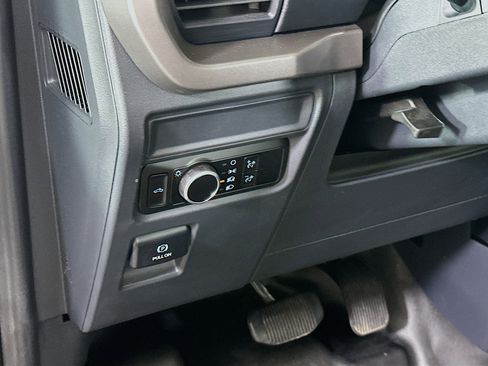 Used 2024 Ford F150 XL image 17