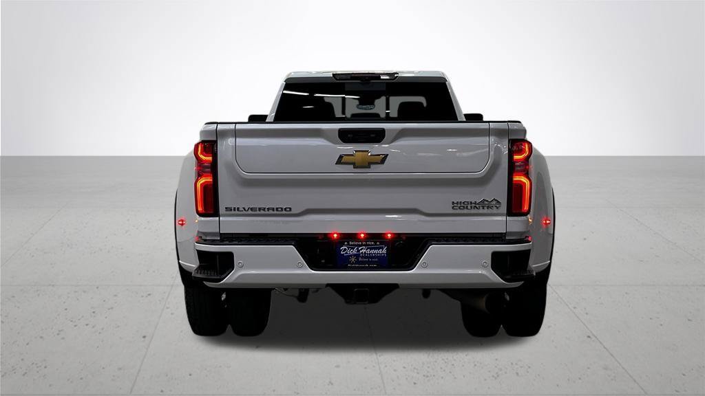 Used 2024 Chevrolet Silverado 3500 High Country w/ High Country Premium Package AWD/4WD image 11