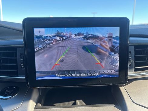 Used 2022 Ford Explorer XLT w/ Equipment Group 202A image 27