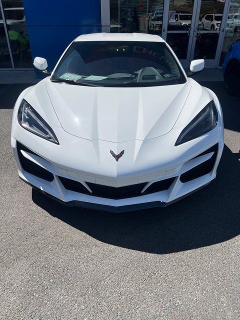 Used 2024 Chevrolet Corvette Z06 RWD image 27