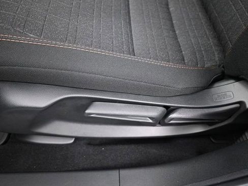 Certified 2025 Honda HR-V Sport image 22