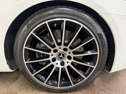 Used 2019 Mercedes-Benz SLC 300 image 25