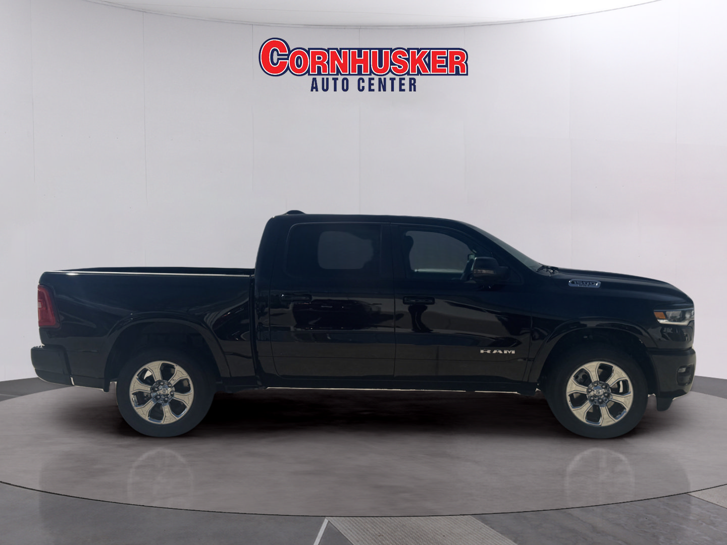 Used 2025 RAM 1500 Big Horn AWD/4WD image 8