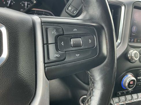 Used 2022 GMC Sierra 1500 SLT w/ SLT Premium Plus Package AWD/4WD image 11