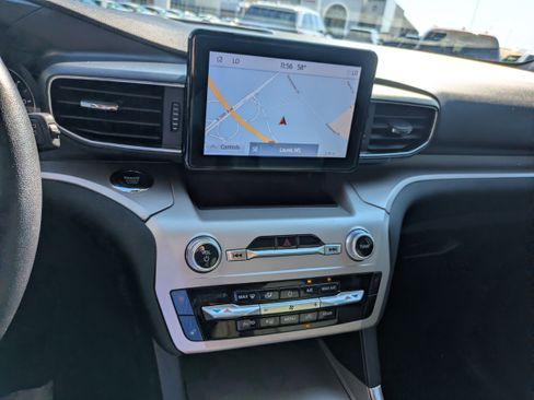 Used 2023 Ford Explorer XLT w/ Equipment Group 202A image 17