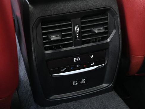 Certified 2023 BMW i4 eDrive35 RWD image 28