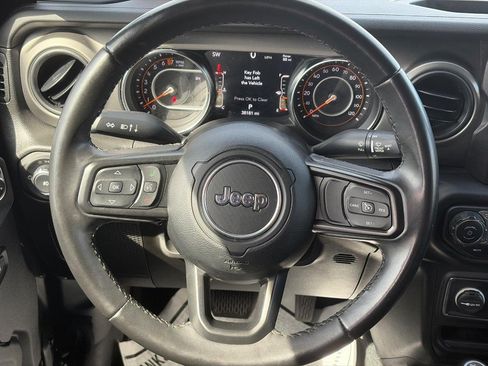 Used 2022 Jeep Wrangler Unlimited Sport AWD/4WD image 13