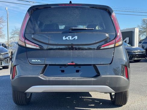 New 2025 Kia Soul LX image 4
