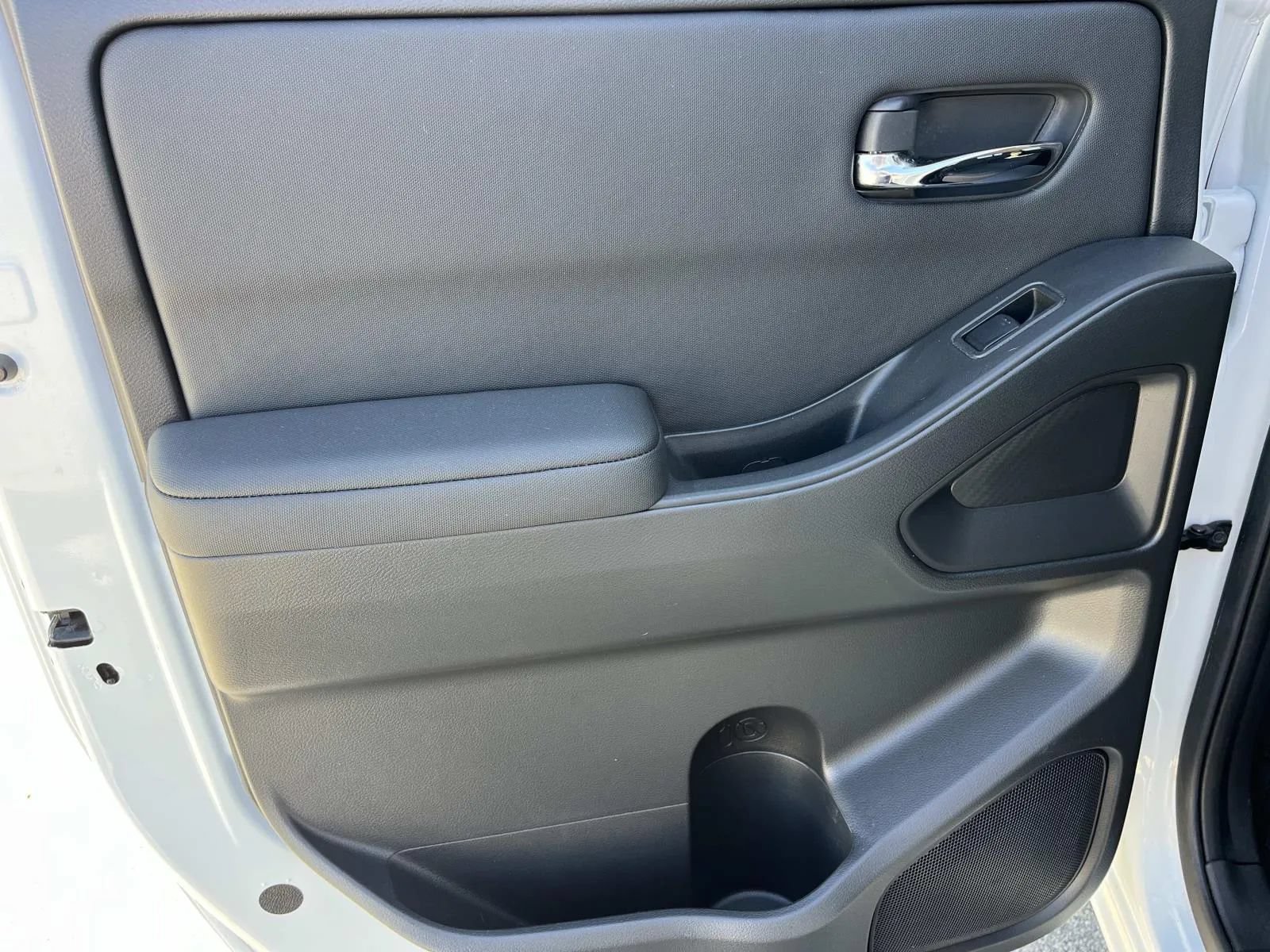 Used 2024 Nissan Frontier SV RWD image 19